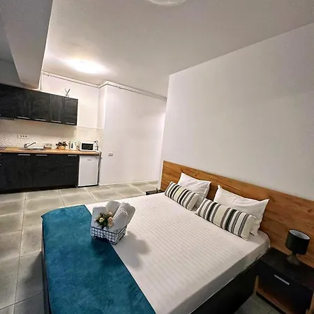 & Studiouri Calypso Eforie Nord