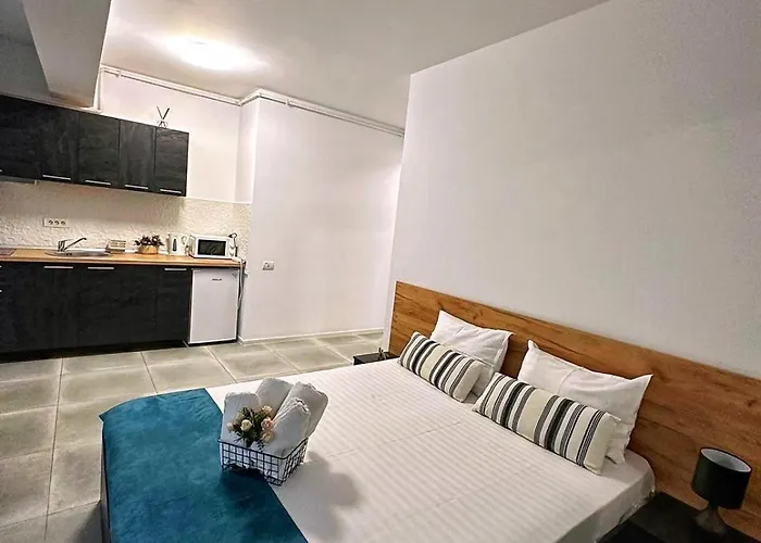 & Studiouri Calypso エフォリエ・ノルド