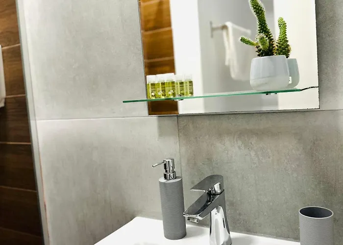 & Studiouri Calypso アパート