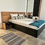 & Studiouri Calypso Apartament *